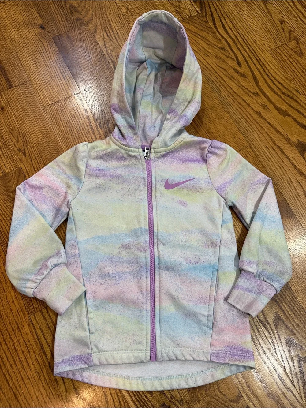 Girl’s Nike Dri-Fit Zip Up Hoodie/Jacket. Size 3T. Like New Condition.